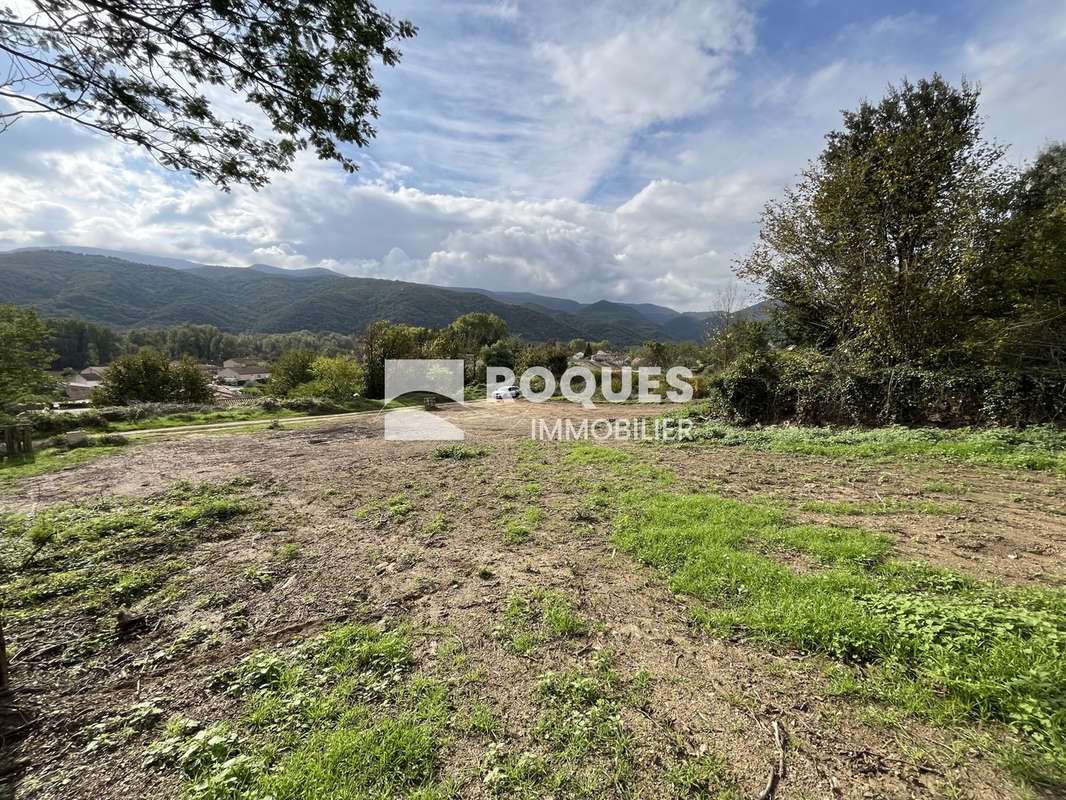 Terrain à LE POUJOL-SUR-ORB