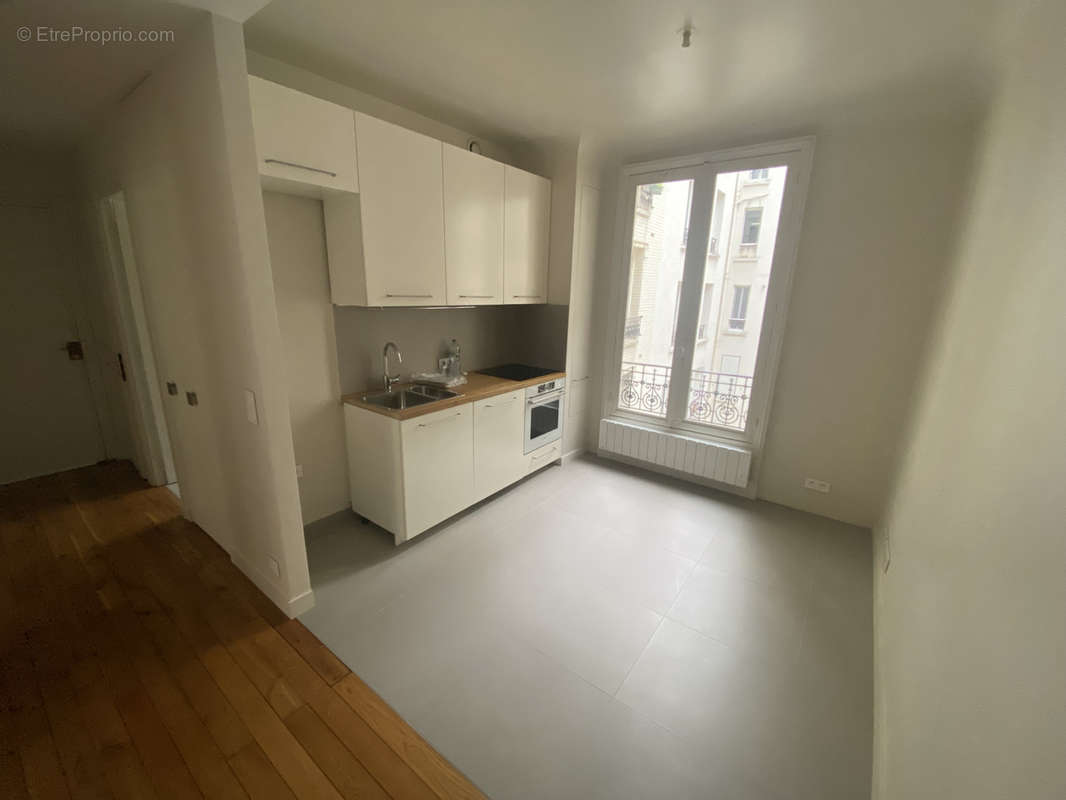 Appartement à PARIS-12E