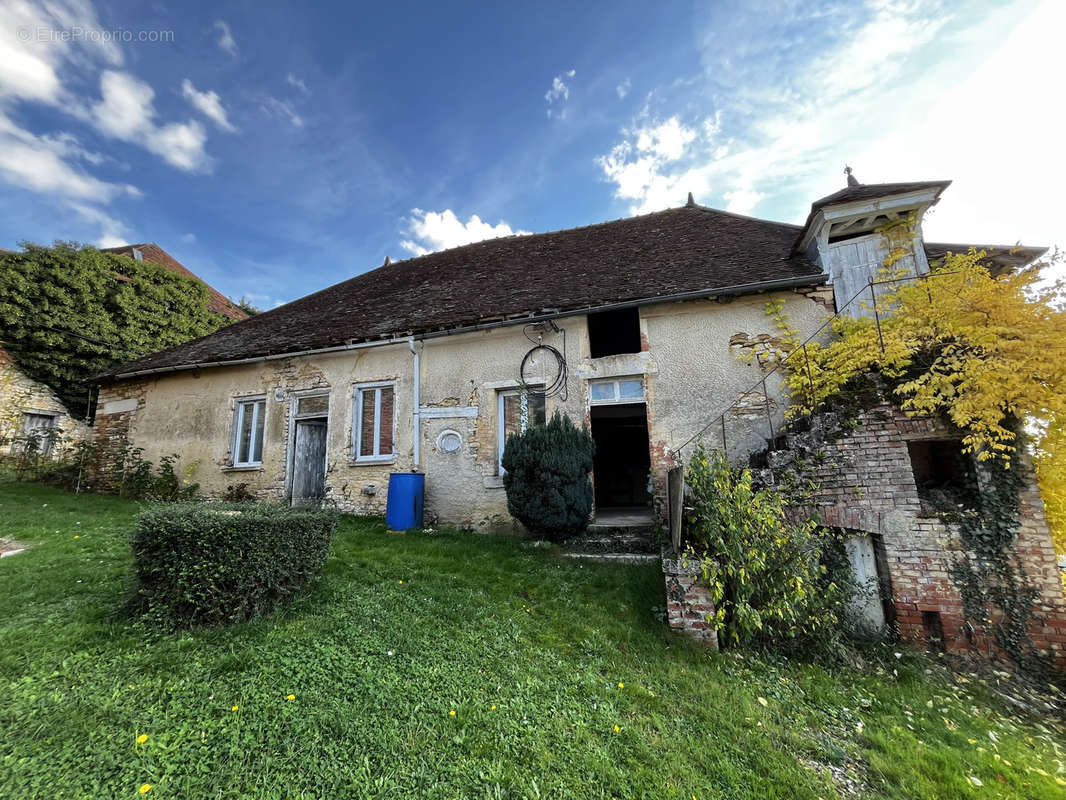 Maison à MAROLLES-LES-BAILLY