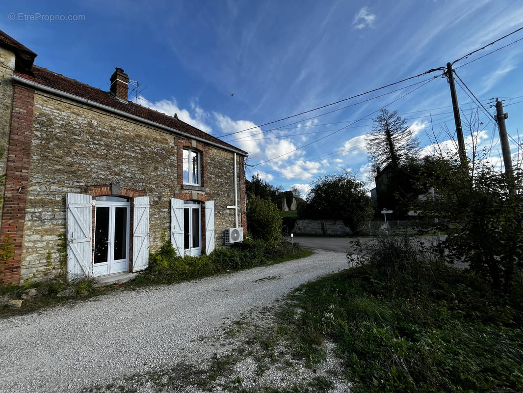 Maison à MAROLLES-LES-BAILLY