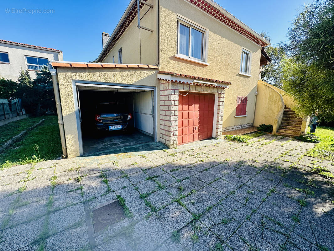 Maison à SIX-FOURS-LES-PLAGES