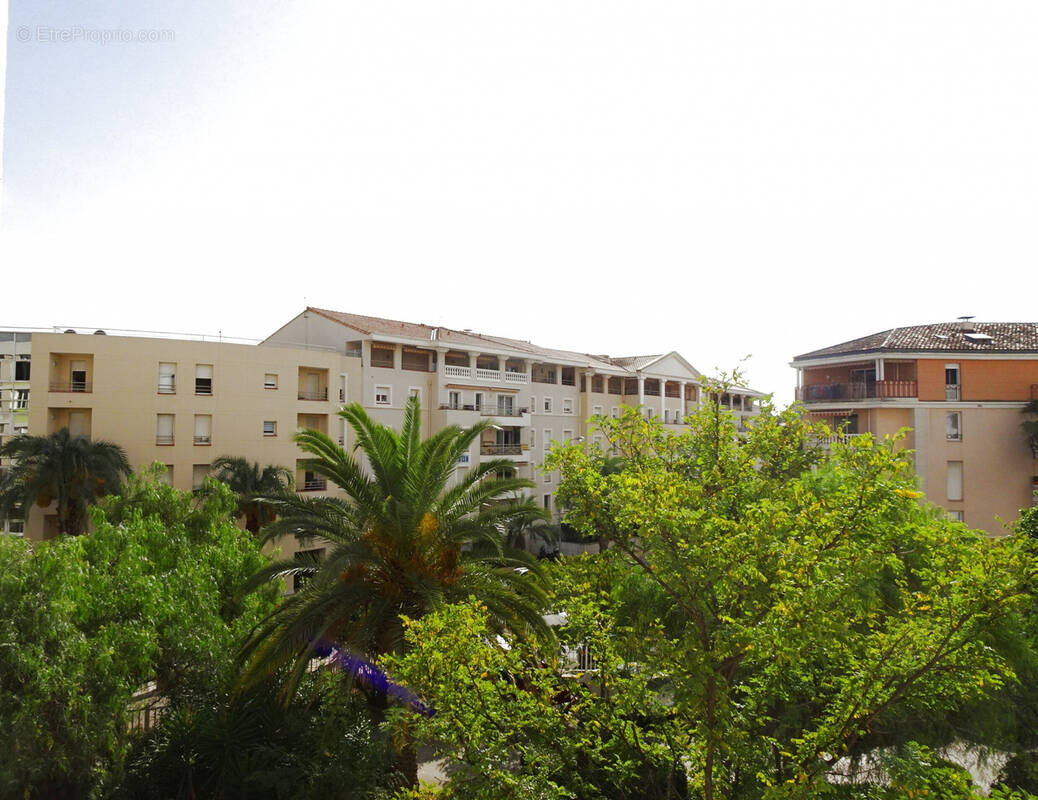 Appartement à HYERES