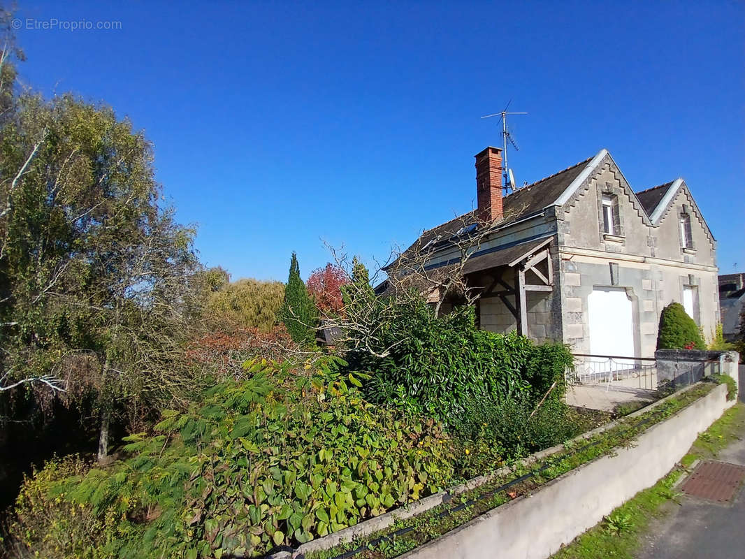 Maison à SAINT-MATHURIN-SUR-LOIRE