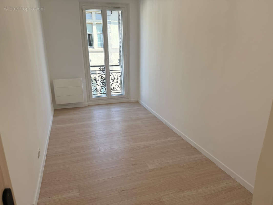 Appartement à MARSEILLE-2E