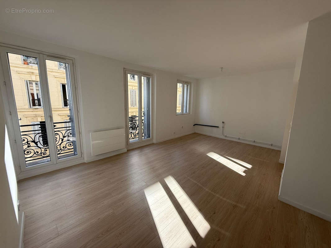 Appartement à MARSEILLE-2E