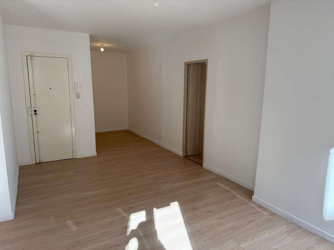 Appartement à MARSEILLE-2E