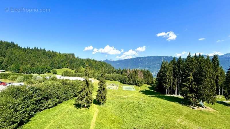 Appartement à MORILLON