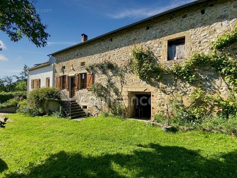 Maison à SAINT-LEGER-DE-FOUGERET