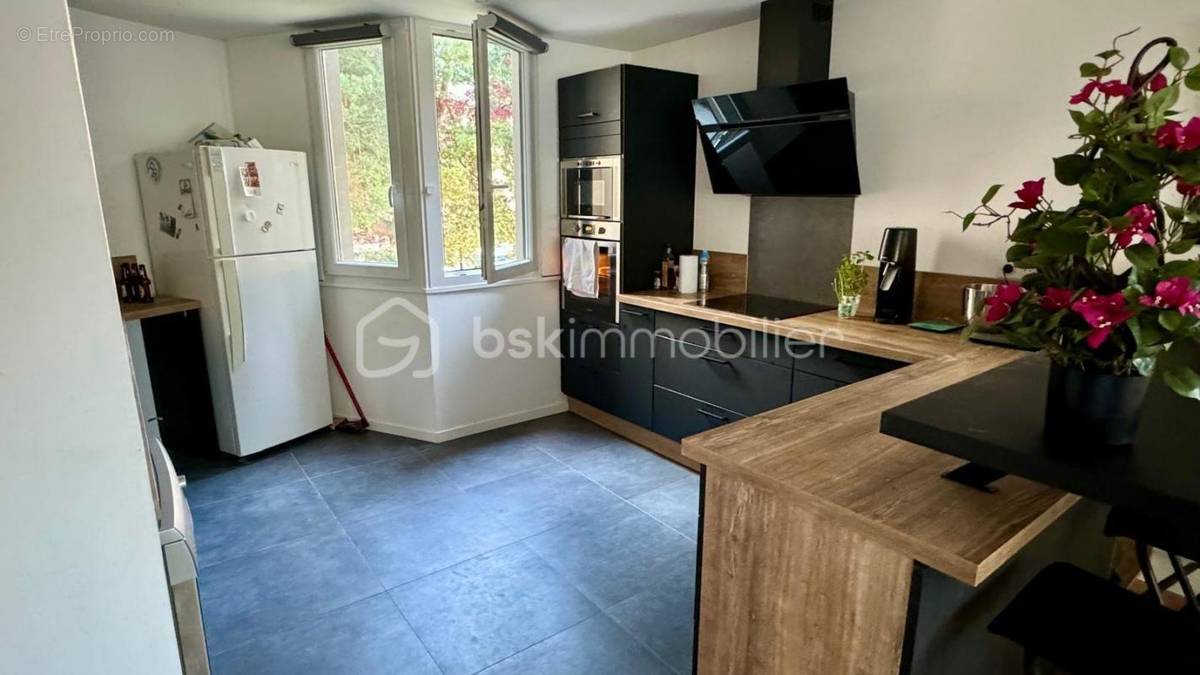 Appartement à MONTIGNY-LE-BRETONNEUX