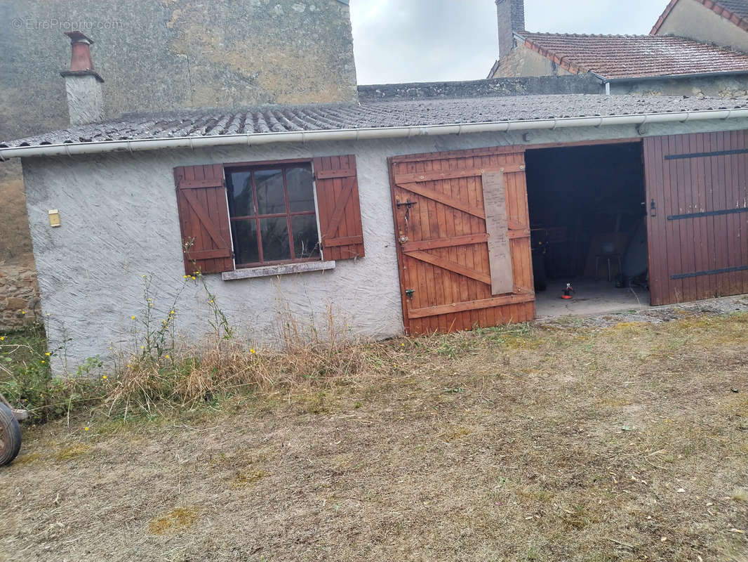 Maison à LA GUERCHE-SUR-L&#039;AUBOIS