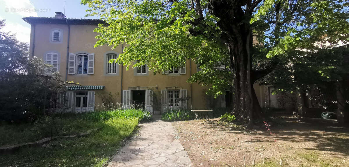 Maison à BOURG-SAINT-ANDEOL