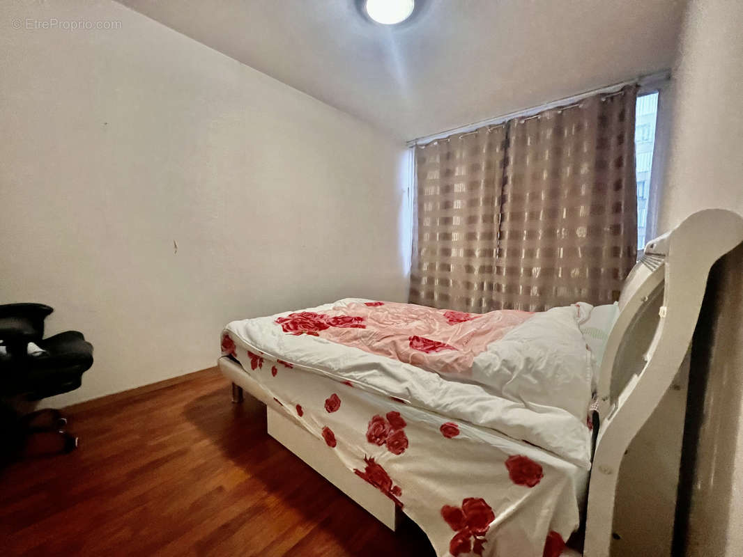 Appartement à AUBERVILLIERS