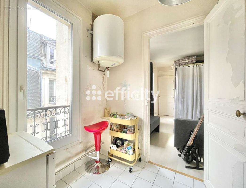 Appartement à PARIS-8E