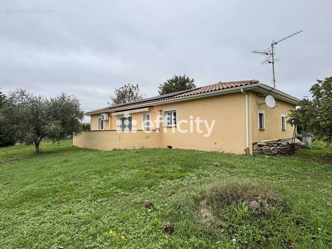 Maison à CASTELNAU-D&#039;ESTRETEFONDS