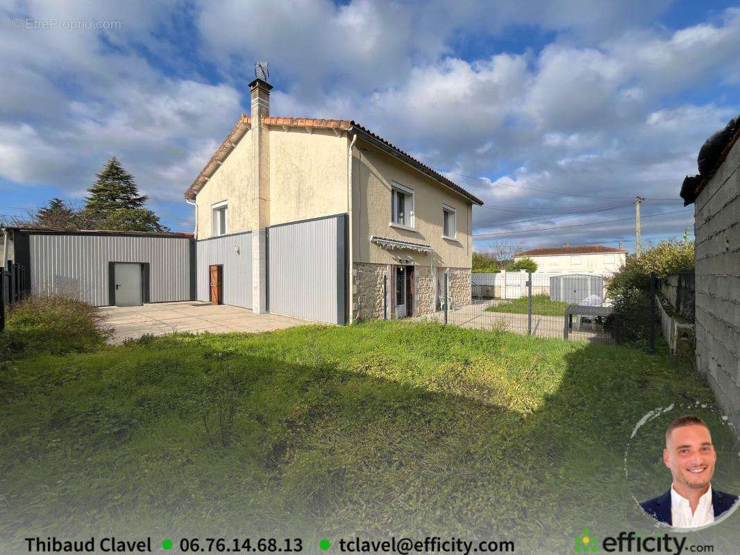 Maison à SAINT-YRIEIX-SUR-CHARENTE