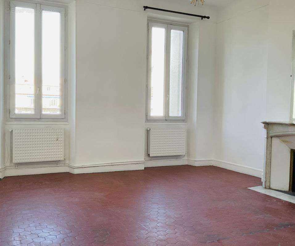 Appartement à MARSEILLE-8E