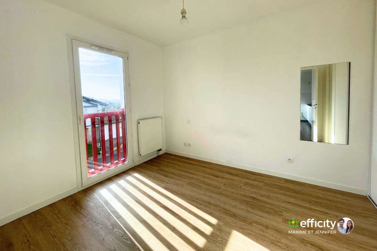 Appartement à VILLEFRANQUE