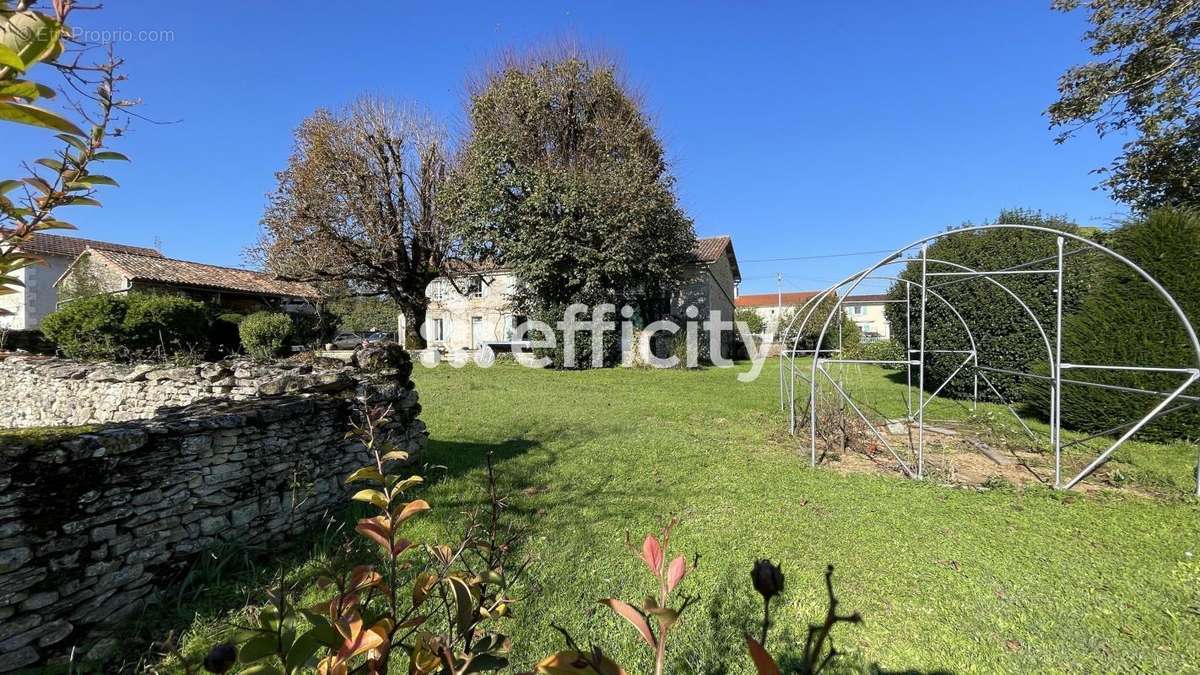 Maison à CHAUNAY