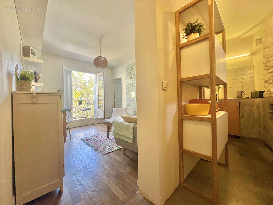 Appartement à PARIS-18E