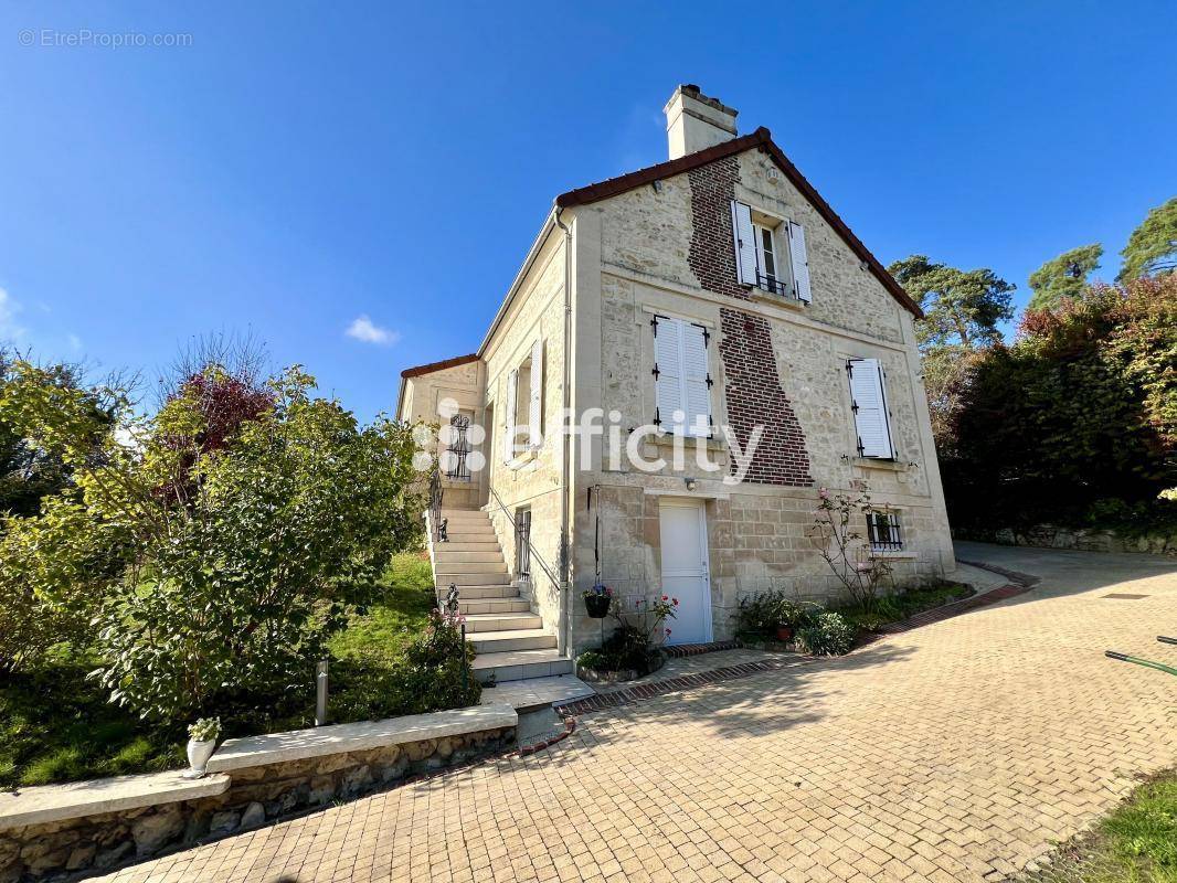 Maison à CREPY-EN-VALOIS