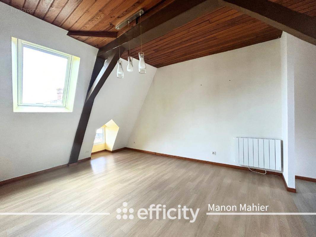 Appartement à ARGENTRE-DU-PLESSIS