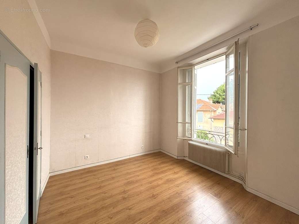 Appartement à MARSEILLE-13E