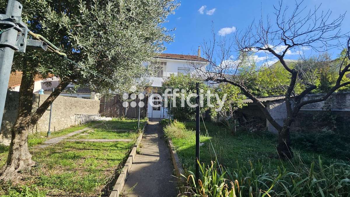 Maison à NIMES