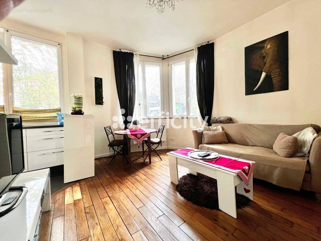 Appartement à CLICHY