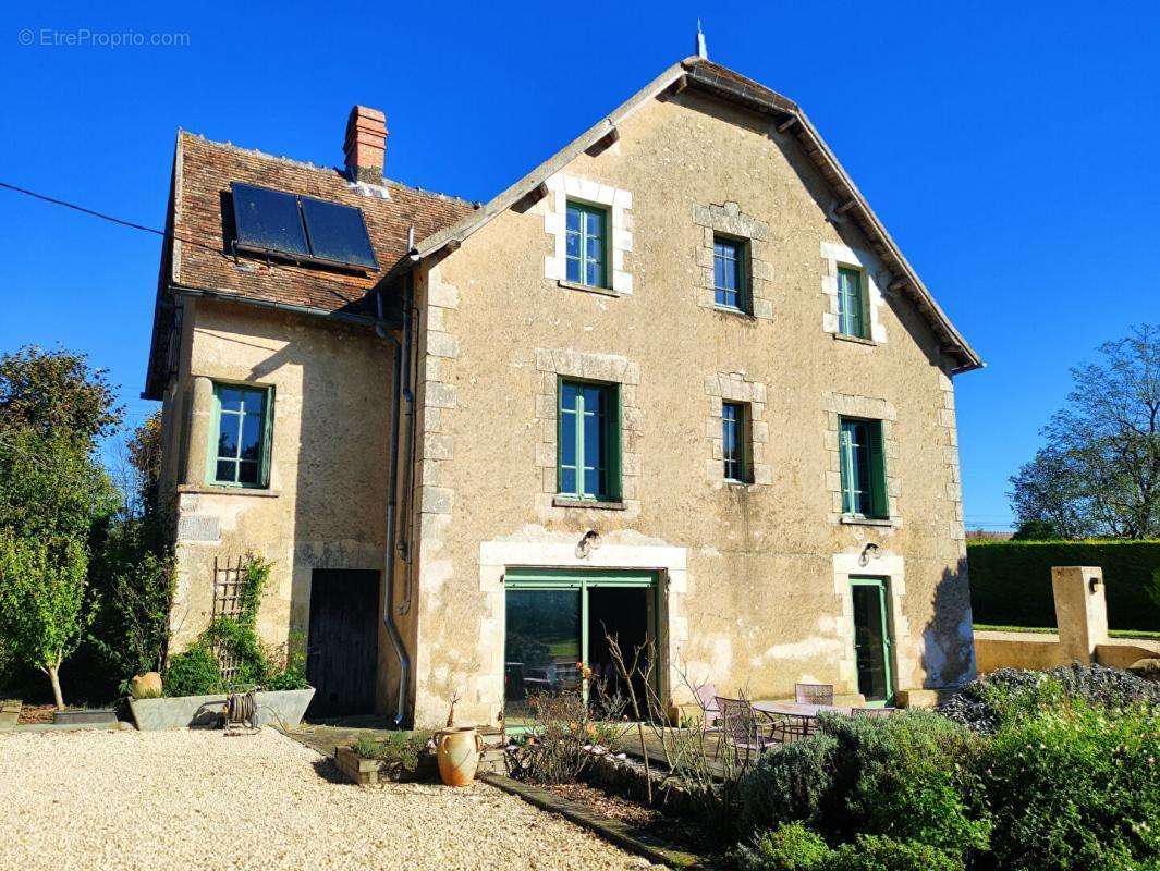 Maison à ANGLES-SUR-L&#039;ANGLIN