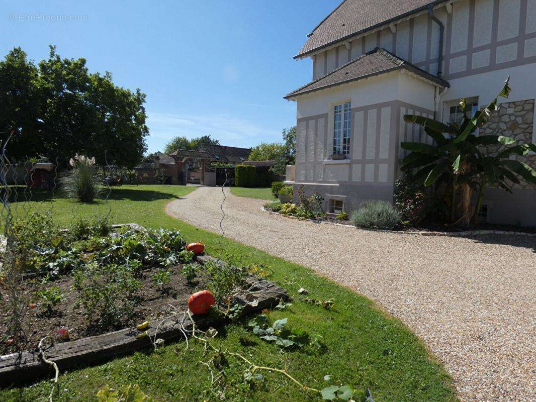 Maison à EZY-SUR-EURE