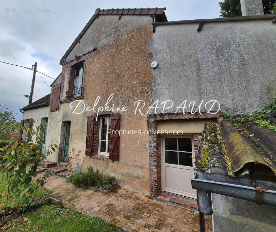 Maison à CONDE-SUR-HUISNE