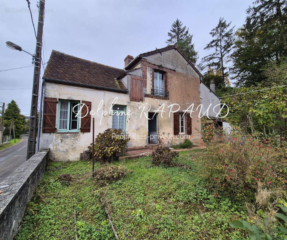 Maison à CONDE-SUR-HUISNE