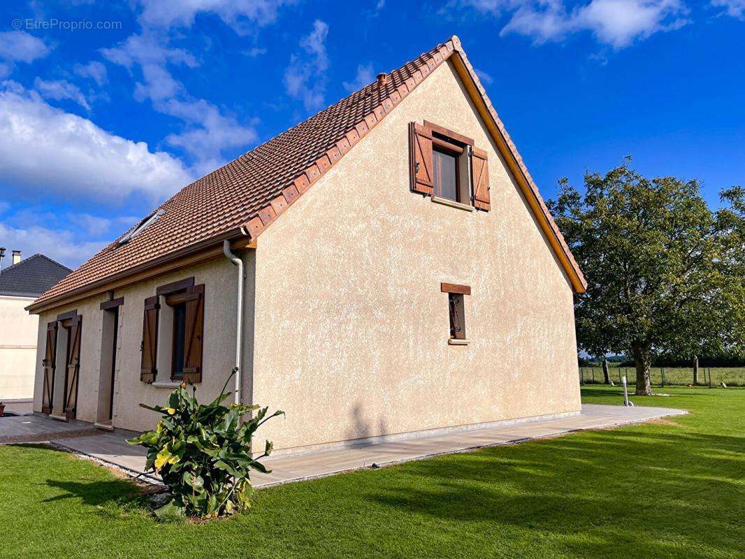 Maison à TOURVILLE-LA-CAMPAGNE