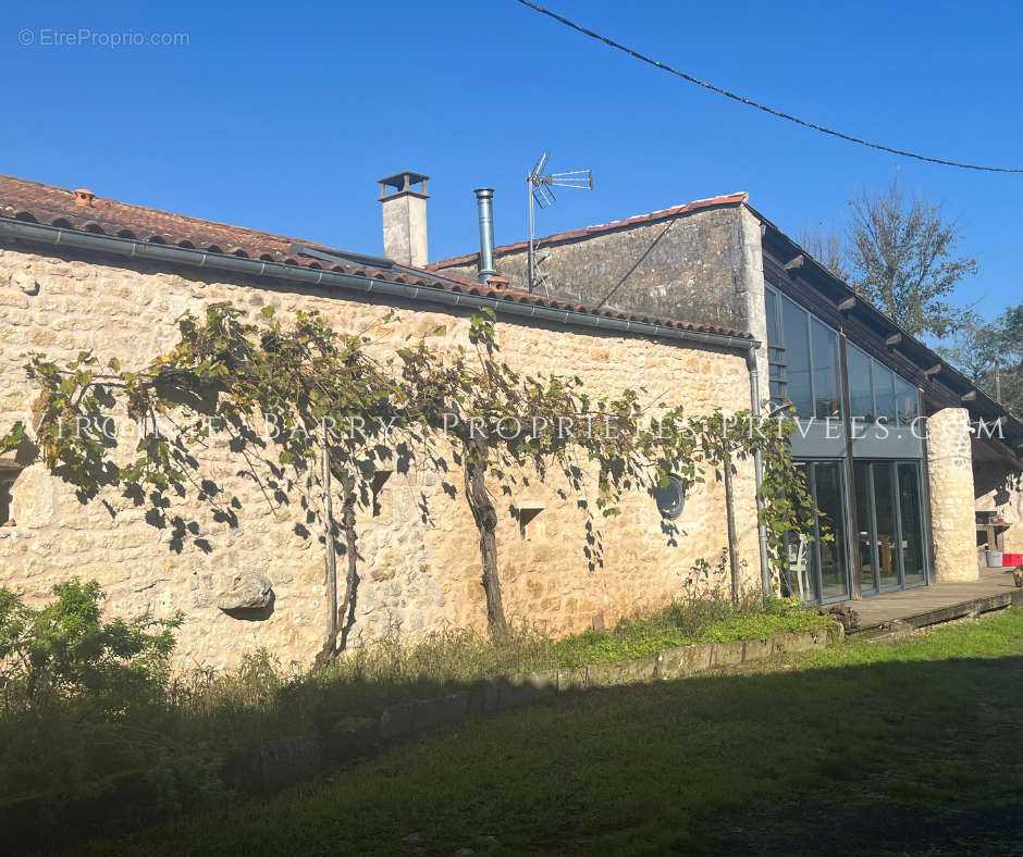 Maison à SAINT-AGNANT