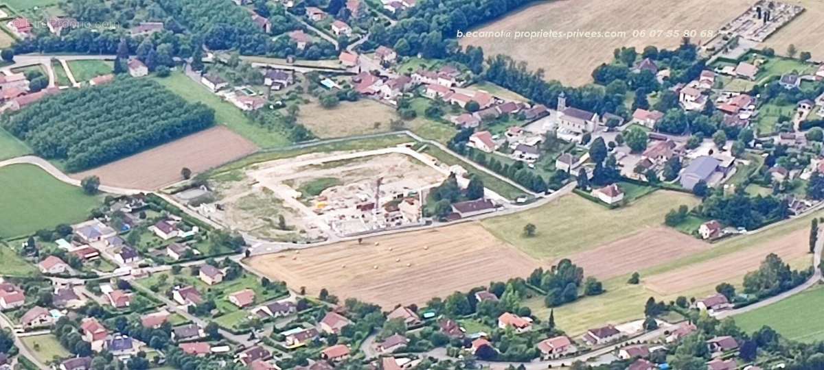 Appartement à SAINT-PAUL-DE-VARCES