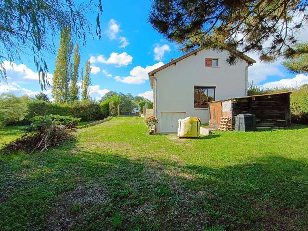 Maison à ESTERNAY