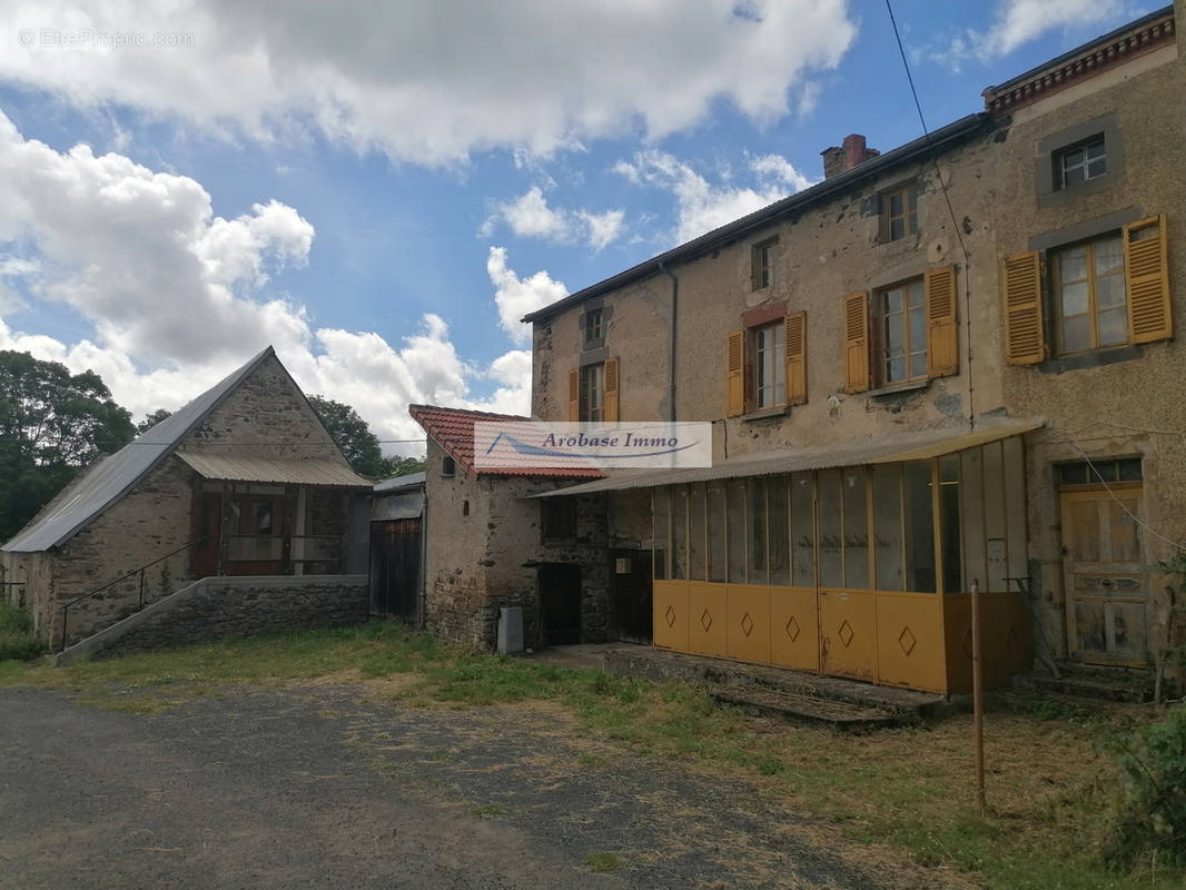 Maison à MAZOIRES