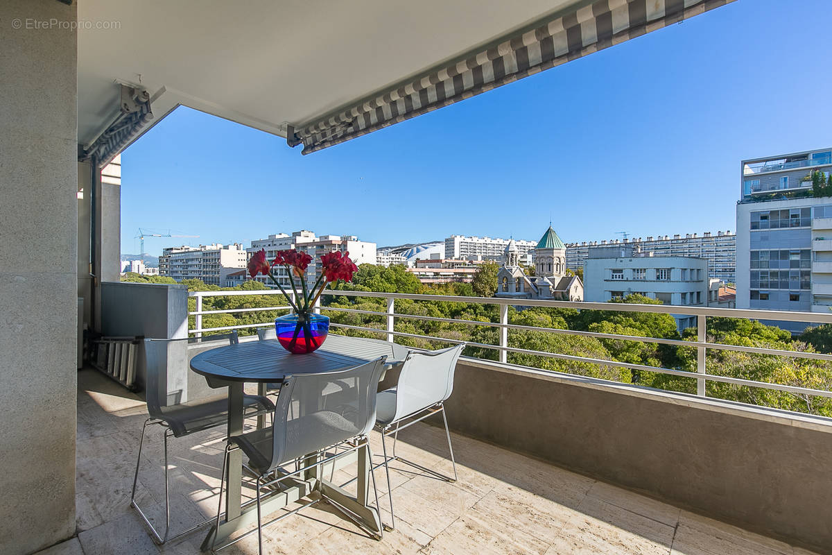 Appartement à MARSEILLE-8E