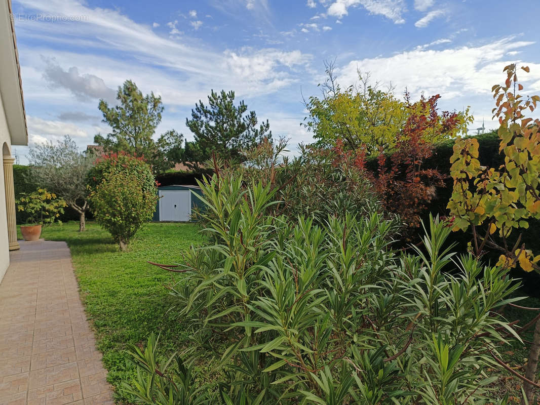 Maison à ROUSSILLON