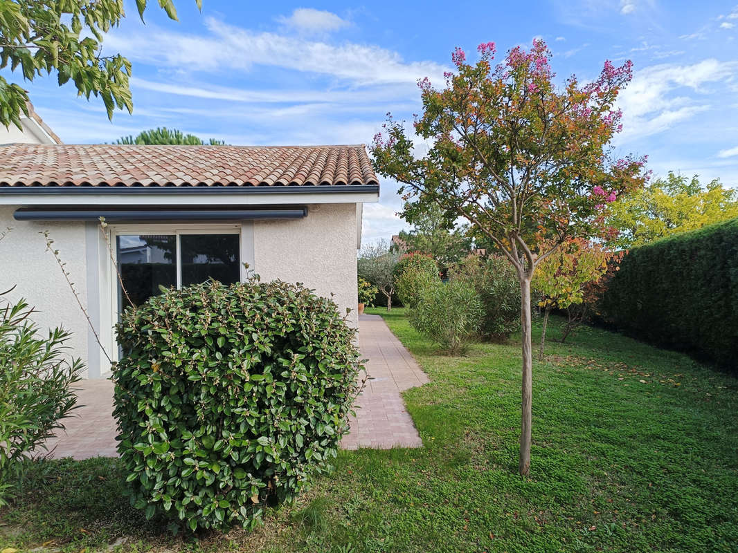 Maison à ROUSSILLON