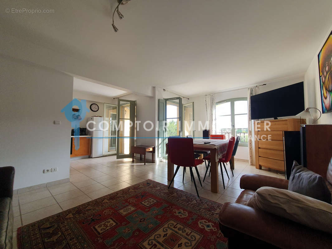 Appartement à UZES