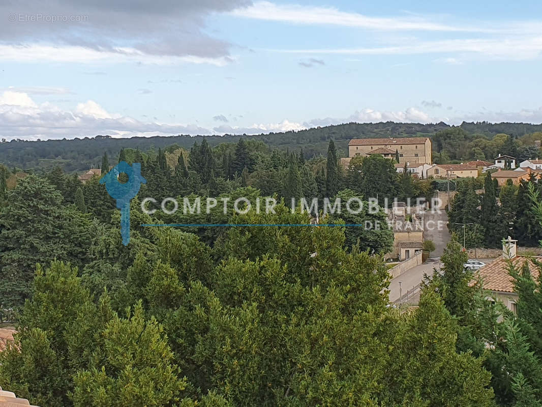 Appartement à UZES