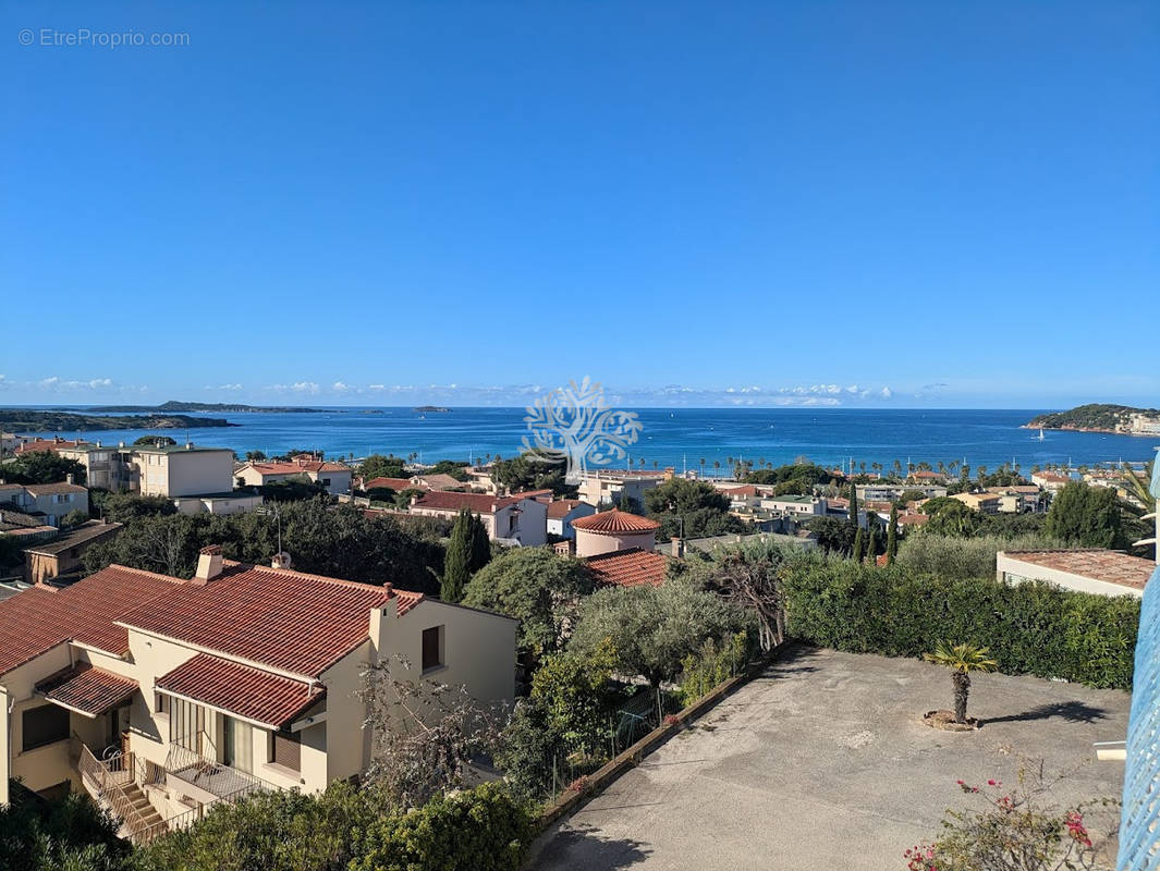 Appartement à SIX-FOURS-LES-PLAGES