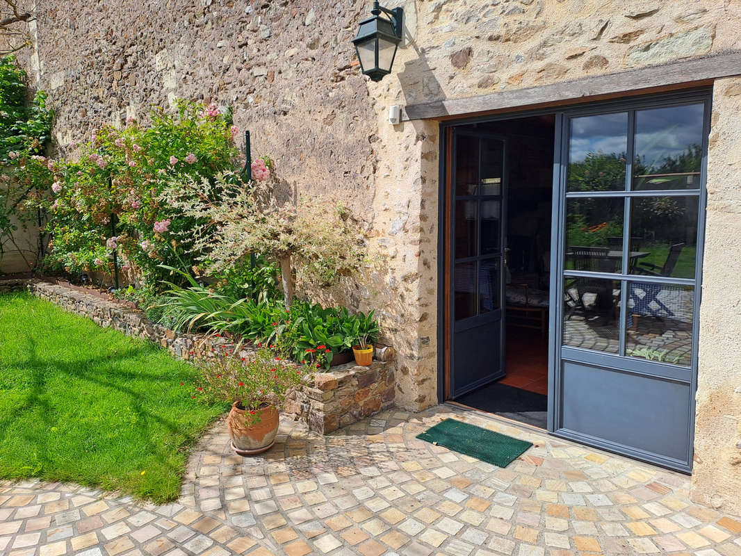 Maison à LE FRESNE-SUR-LOIRE