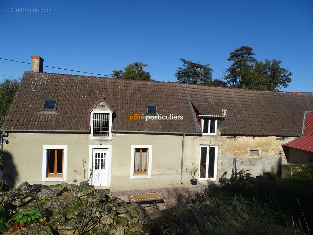 Maison à LIGNIERES