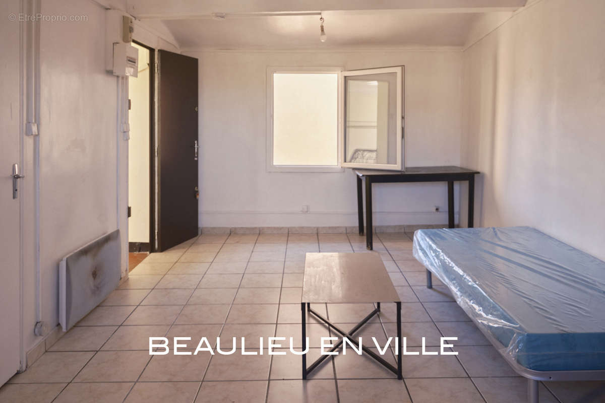 Appartement à MARSEILLE-5E