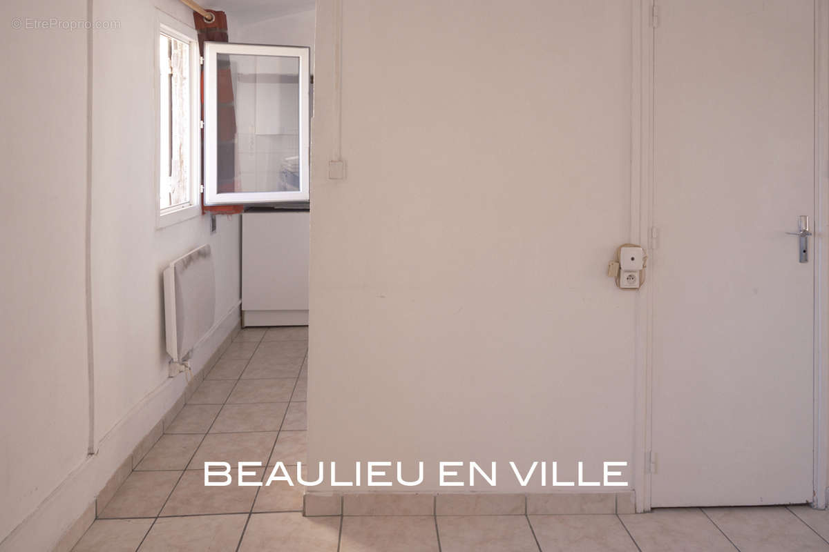 Appartement à MARSEILLE-5E