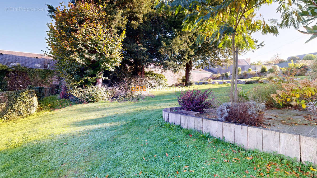 Maison à VILLEDIEU-LES-POELES