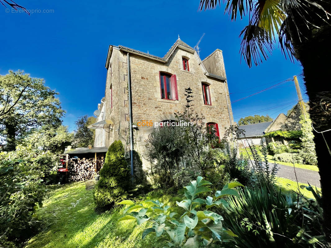 Maison à LANGUIDIC