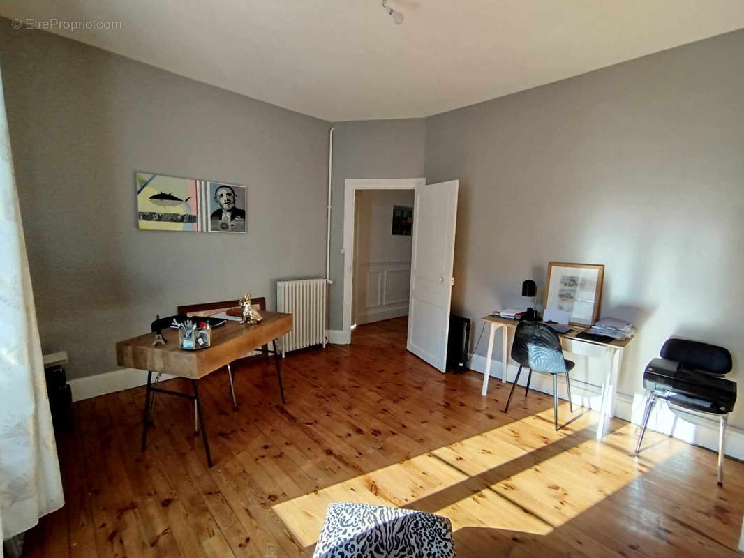 Appartement à VICHY